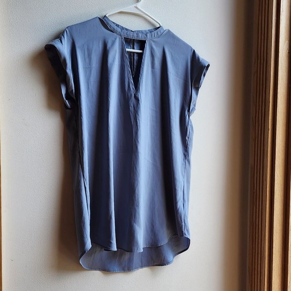 Express Gray/Blue Cap Sleeve Blouse Size Medium - Picture 6 of 16